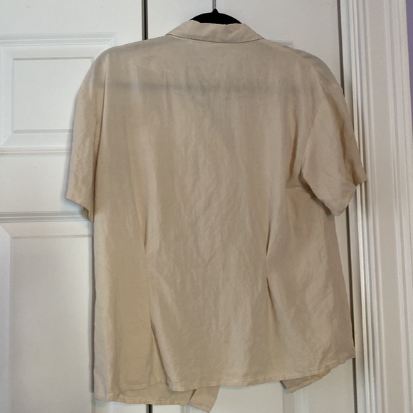 The silk collection white button down shirt size 6 - Picture 4 of 4